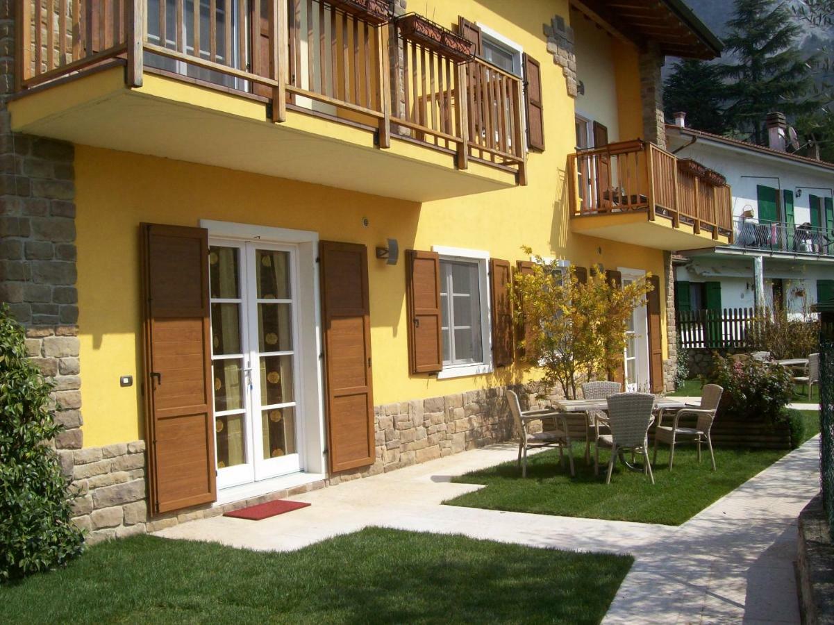 Appartamenti Tasel With Heated Pool Malcesine Exterior foto
