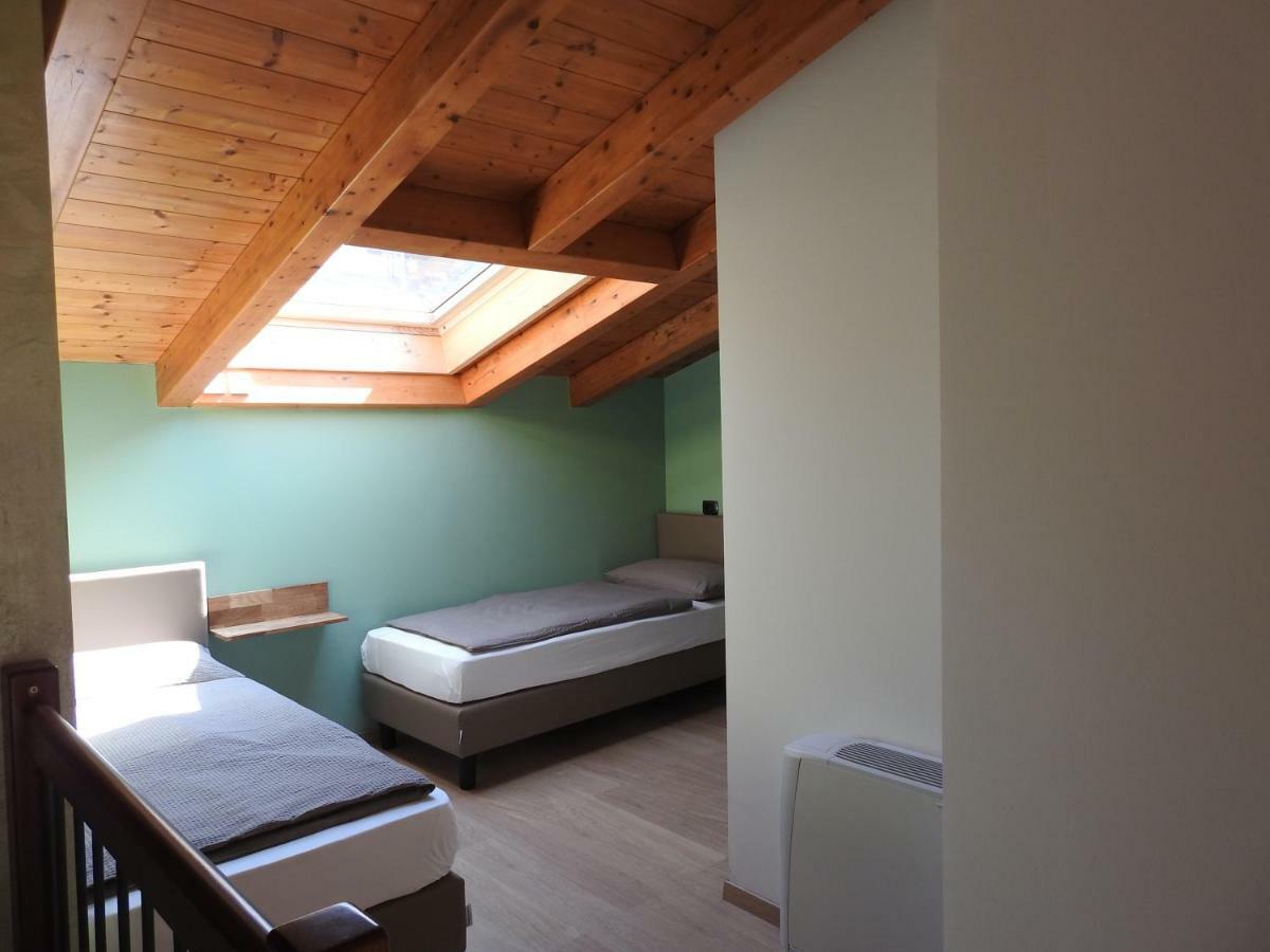 Appartamenti Tasel With Heated Pool Malcesine Exterior foto