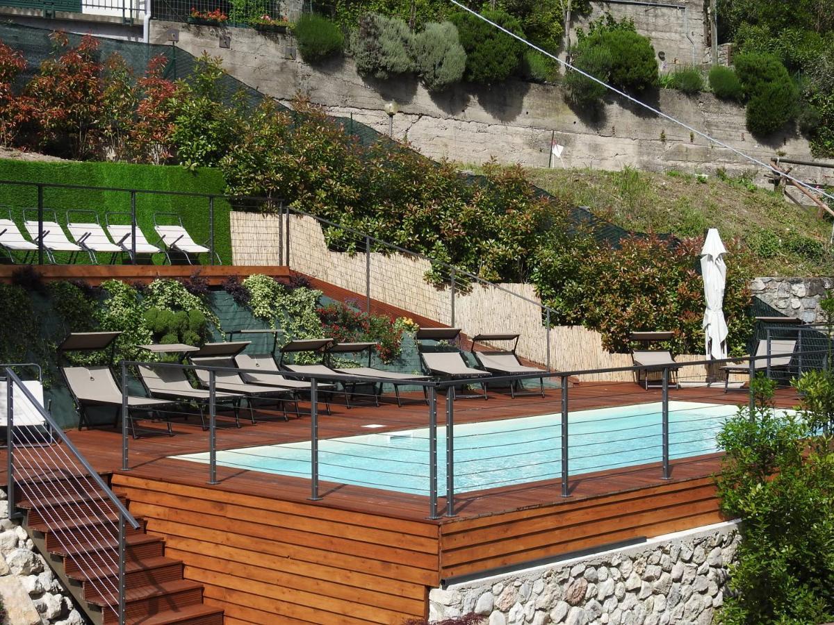 Appartamenti Tasel With Heated Pool Malcesine Exterior foto